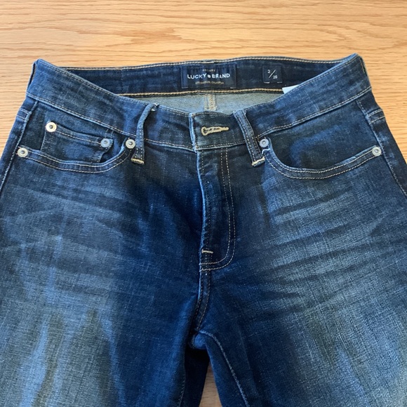 Lucky Brand bootcut jeans! - Picture 3 of 5